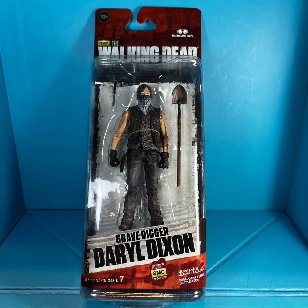 McFarlane Toys - The Walking Dead - Series 7 - Grave Digger Daryl Dixon Figure